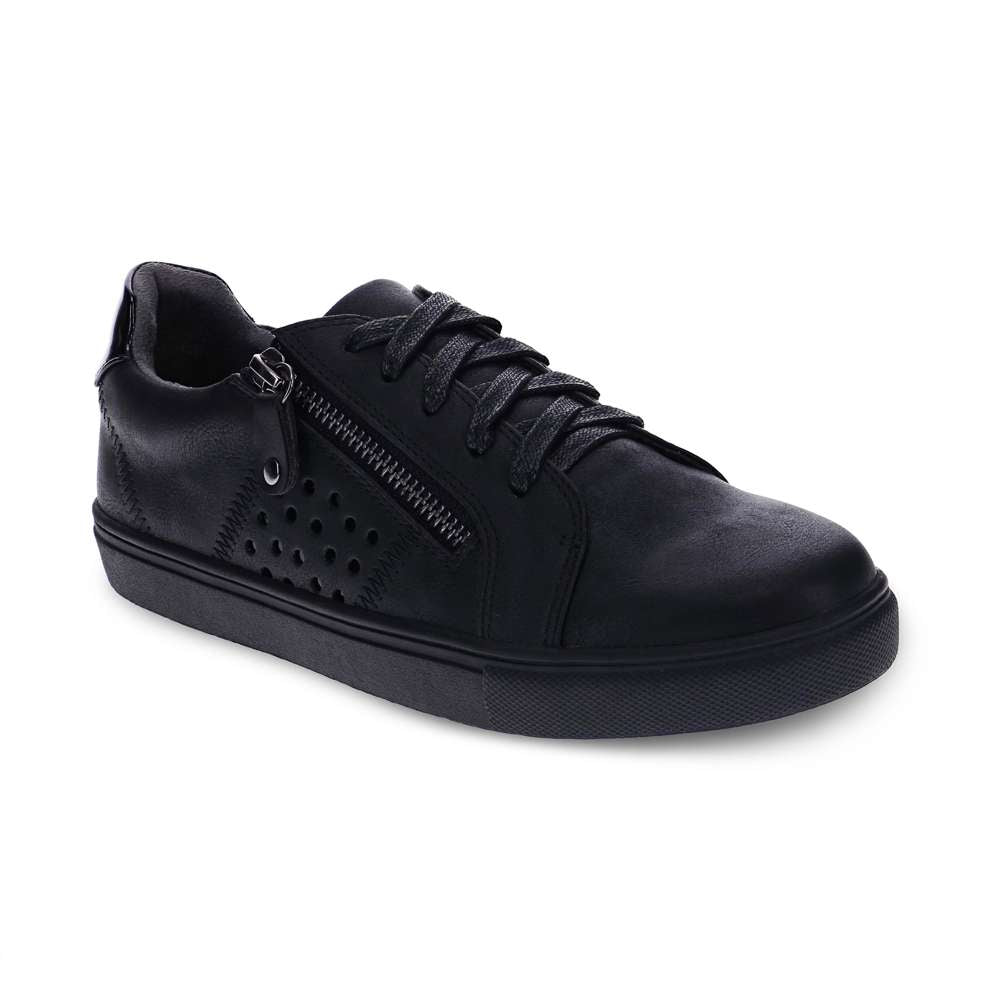 Clare Casual Sneaker - Black/Black