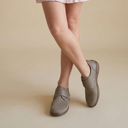 Lifestyle image for Porto Casual - Taupe