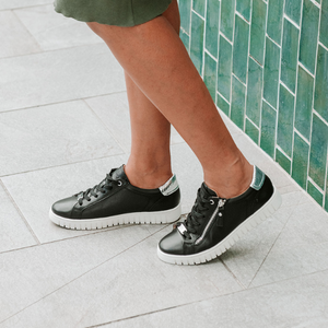 Mia Vita Casual Sneakers