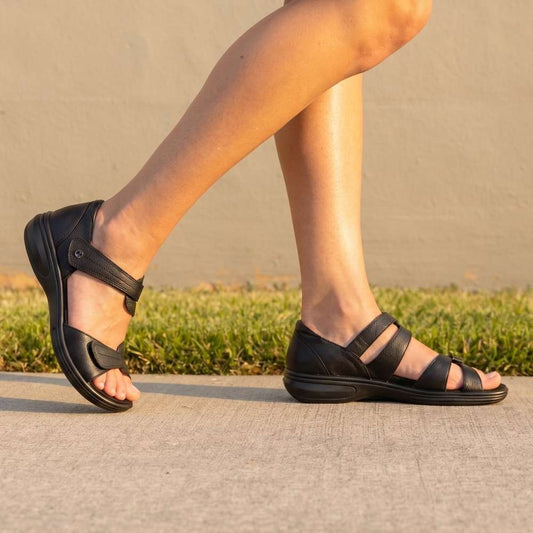 Lifestyle image for Geneva Sandal - Black