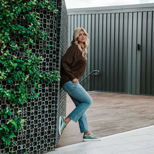 Lifestyle image for Luna Zip Casual Sneaker - Green