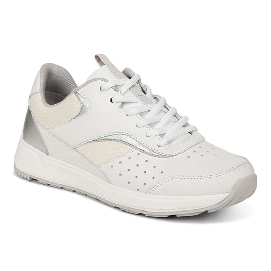 Nova Casual Sneaker - White